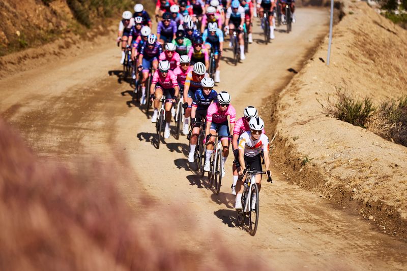 Elite women racing Redlands stage 3